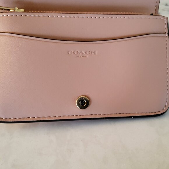 Coach Essential Slim Card Case in Gold /Buff - Picture 5 of 5